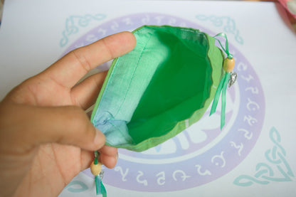 Bolsas de Folhas dos Reinos Verdejantes ~ Bolsa de puxar