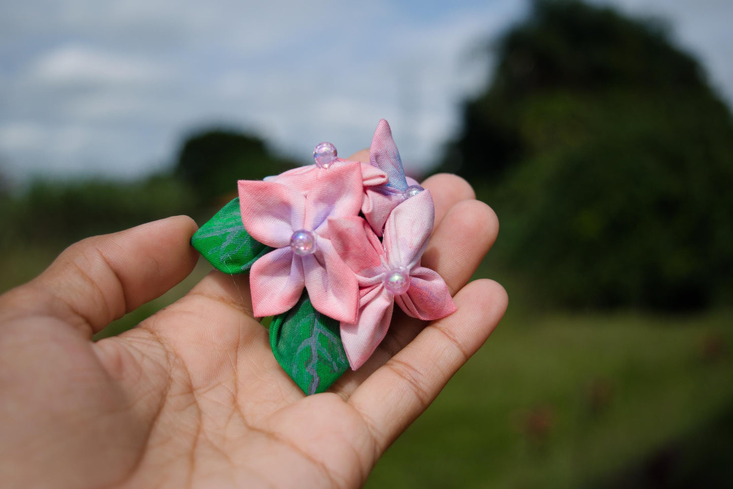 Presilha de cabelo Hortência Sussurante